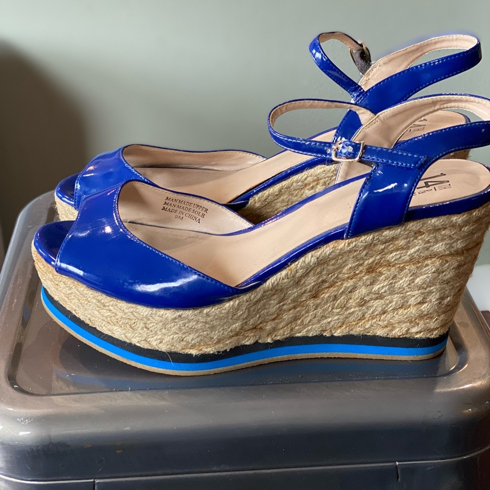 Blue Platform Sandals - Picture 3 of 7